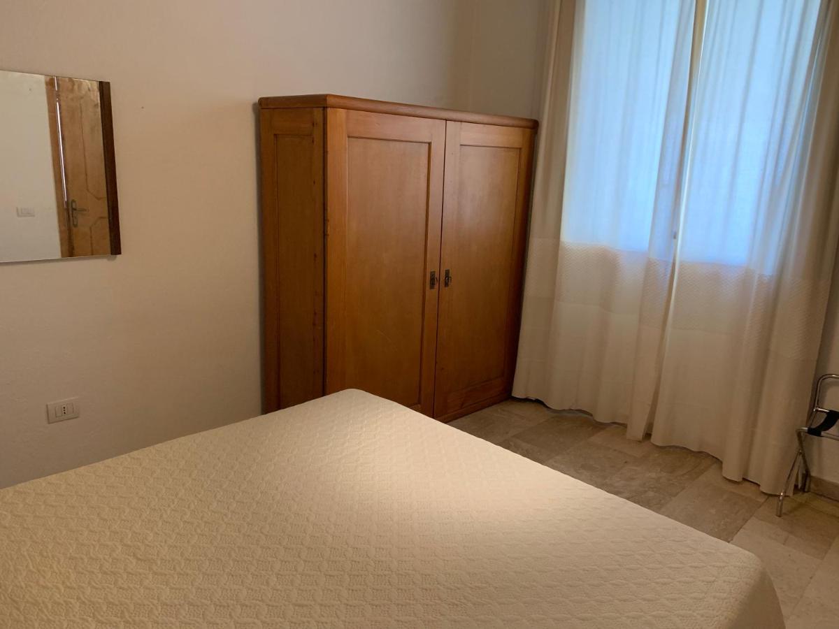Arega B&B Villasimius Bagian luar foto